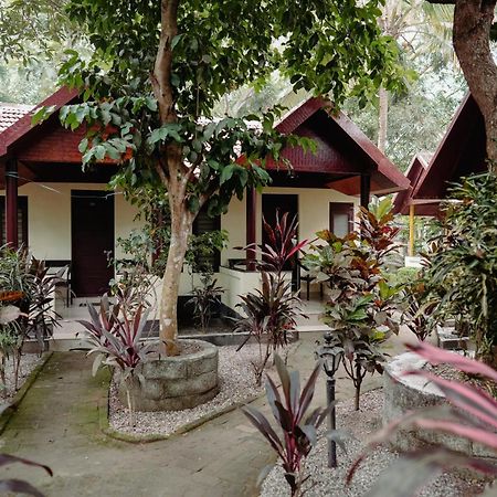 Savithri Inn Cottage Varkala Eksteriør bilde