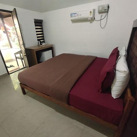 Savithri Inn Cottage Varkala Eksteriør bilde
