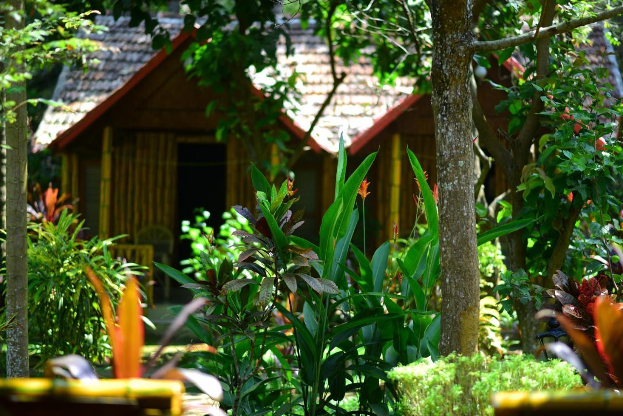 Savithri Inn Cottage Varkala Eksteriør bilde