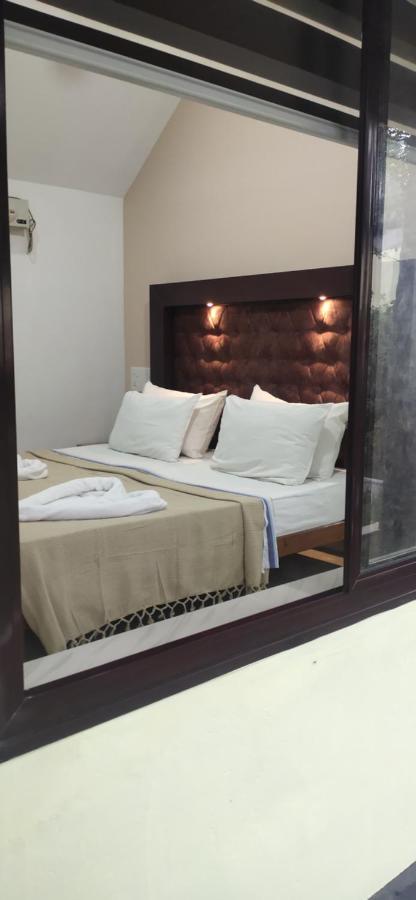 Savithri Inn Cottage Varkala Eksteriør bilde