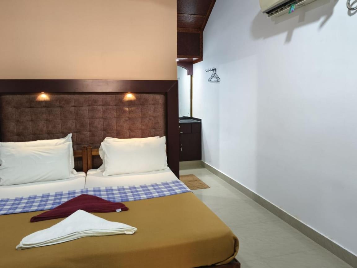 Savithri Inn Cottage Varkala Eksteriør bilde