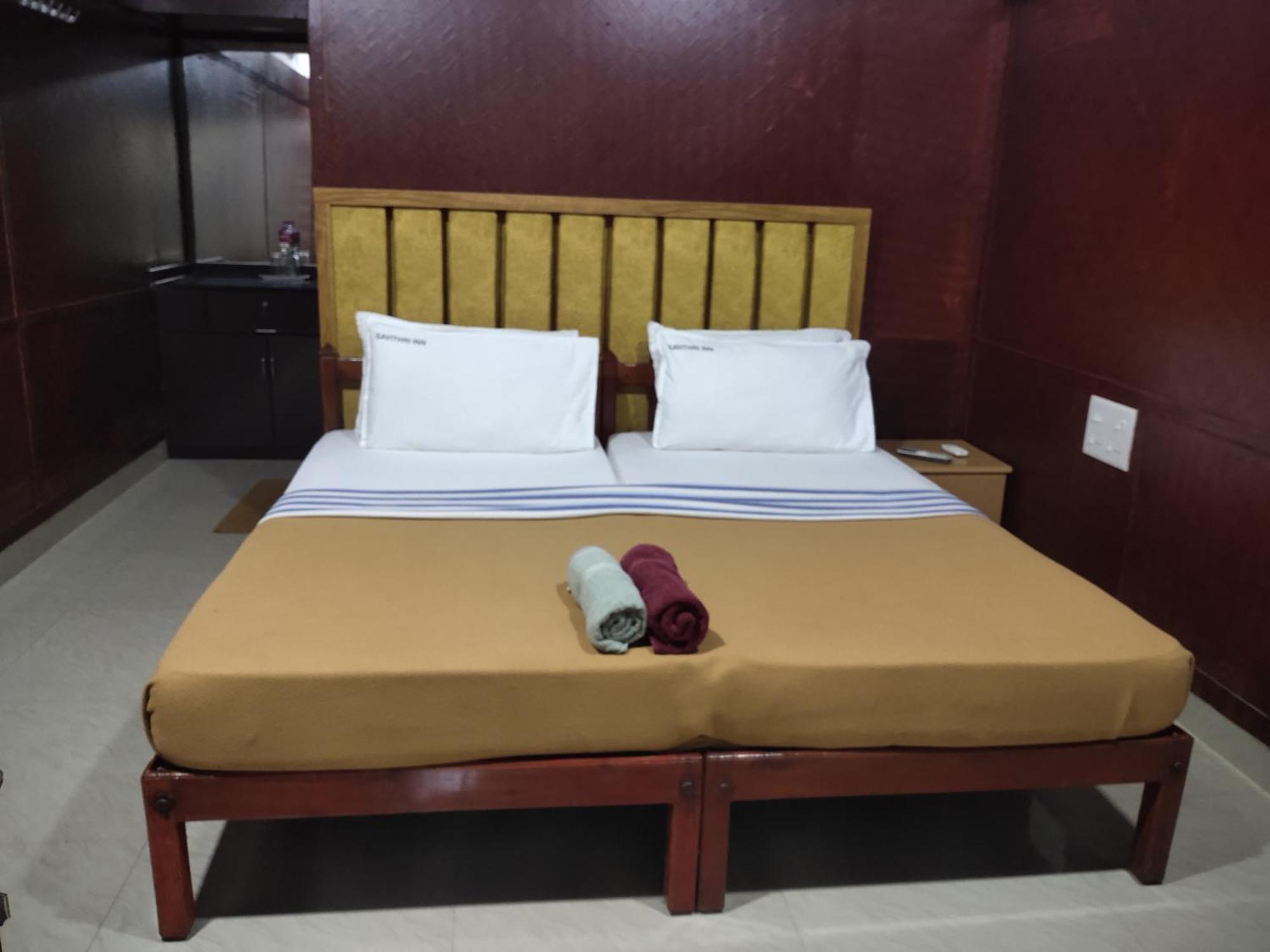 Savithri Inn Cottage Varkala Eksteriør bilde